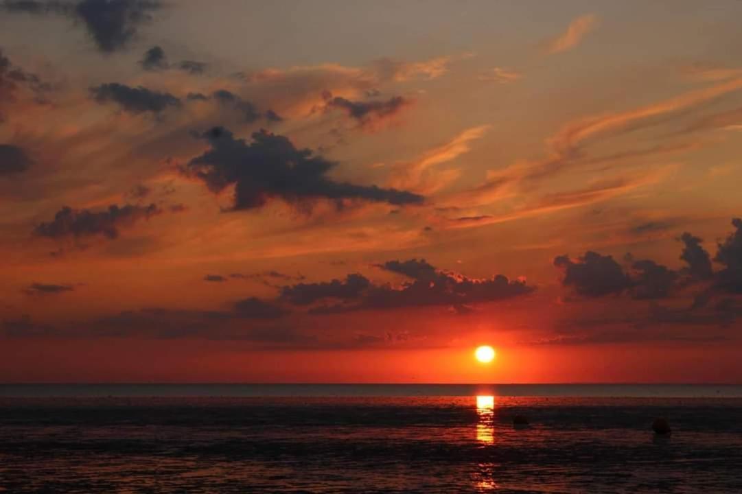 Sunset Retreat - Hunstanton Apartman Kültér fotó
